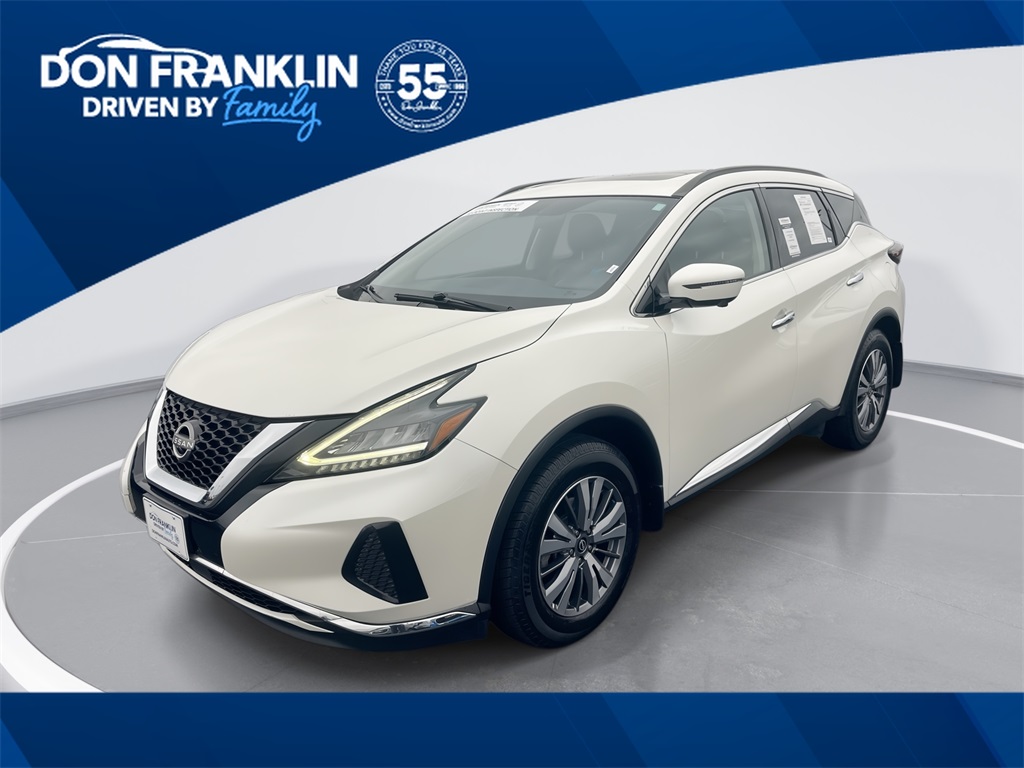 2023 Nissan Murano SV's photo