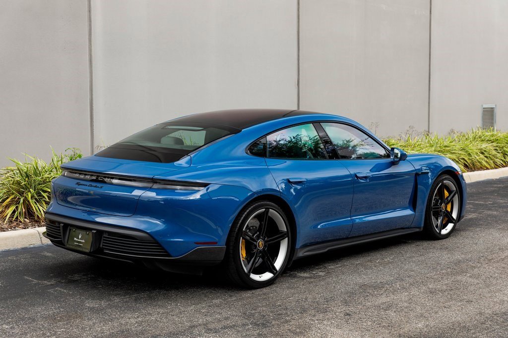 2022 Porsche Taycan Turbo S photo 5