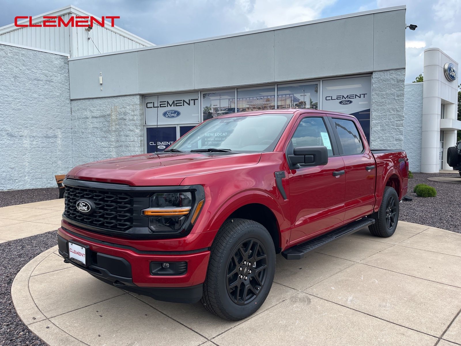 2025 Ford F-150 STX's photo