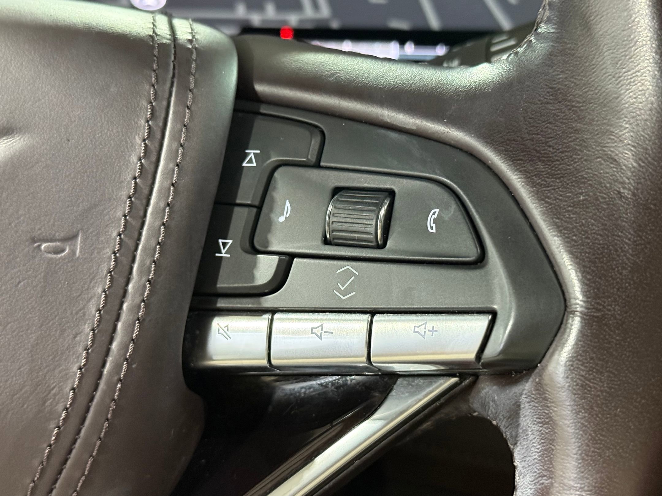2023 Cadillac Escalade Premium Luxury Platinum photo 25