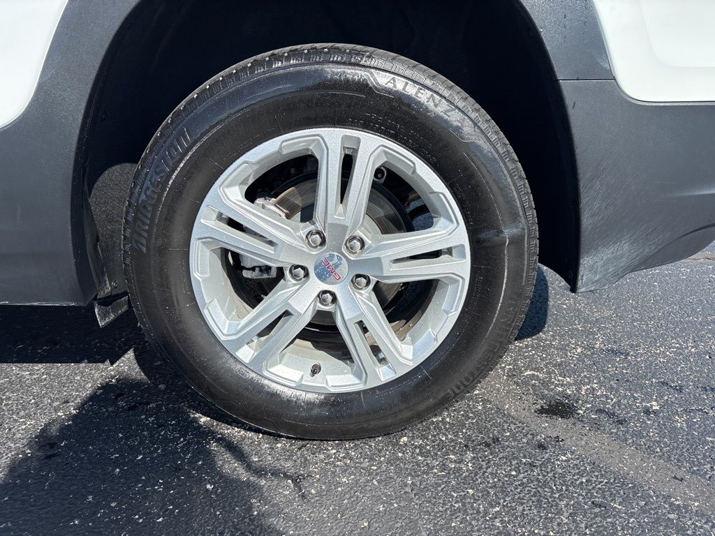 2024 Gmc Terrain SLE photo 2