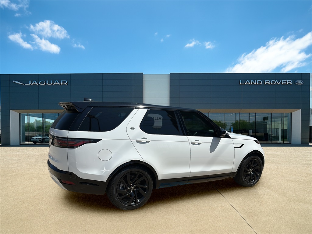 2025 Land Rover Discovery SE photo 3