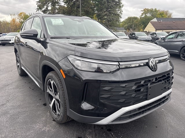 2025 Volkswagen Tiguan SE photo 4