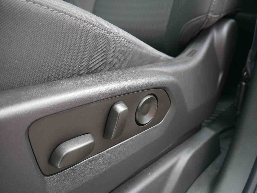 2023 Chevrolet Silverado 1500 RST photo 23