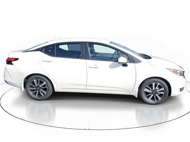 2025 Nissan Versa SV photo 2
