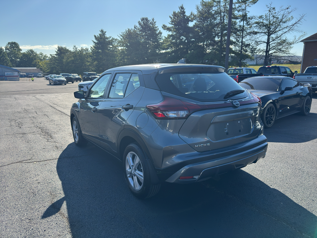 2025 Nissan Kicks Play S photo 4