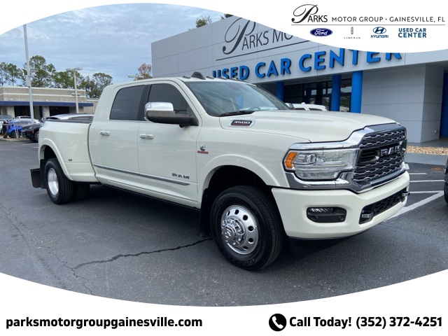 2022 RAM Ram 3500 Pickup Limited's photo