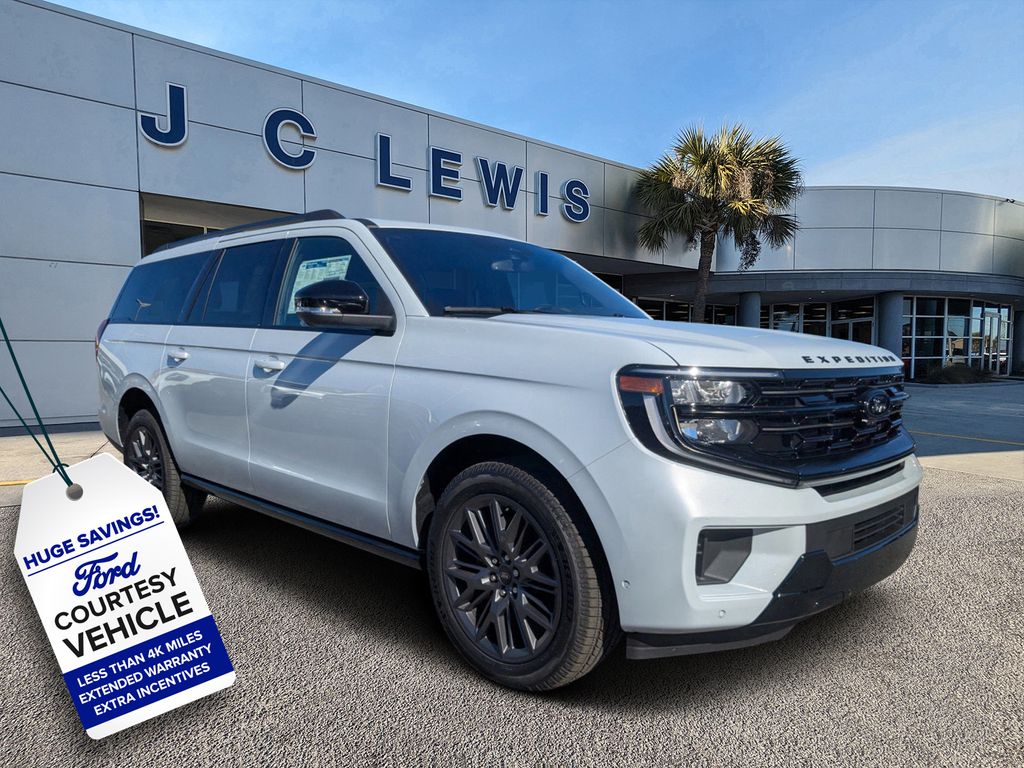 2025 Ford Expedition Platinum's photo