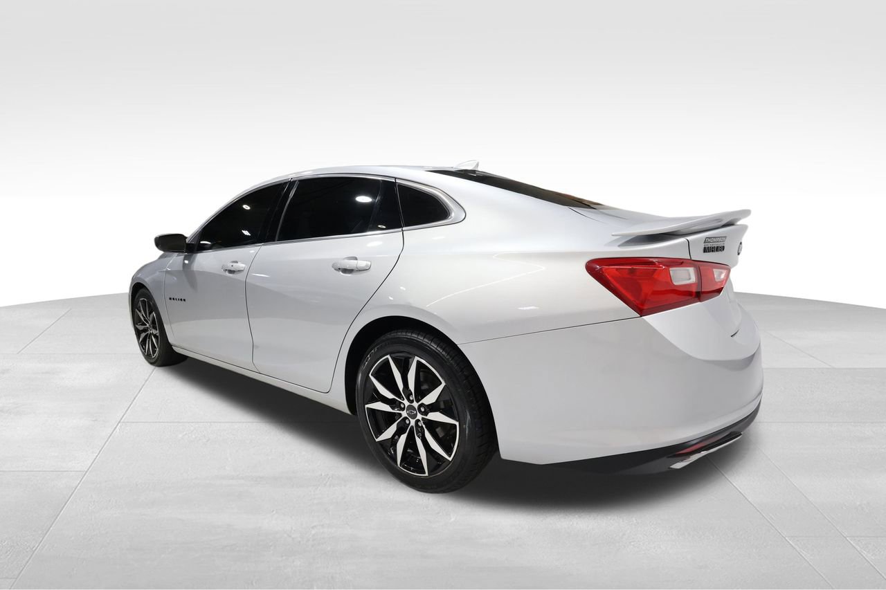 2020 Chevrolet Malibu RS photo 2