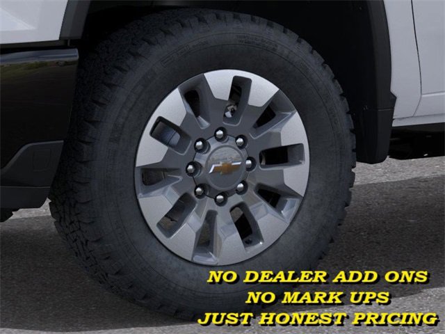 2025 Chevrolet Silverado 2500HD Custom photo 9