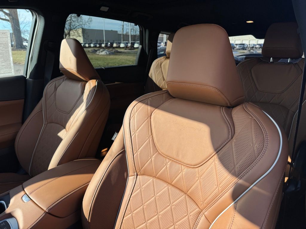2025 Infiniti QX60 Autograph photo 7