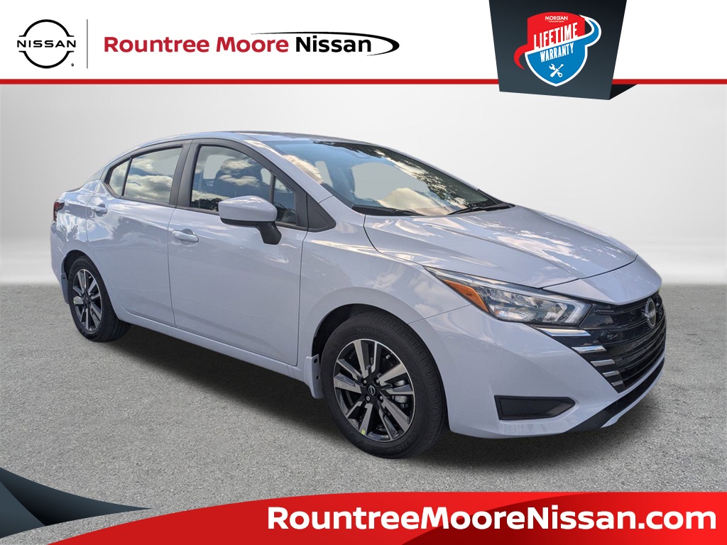2025 Nissan Versa Sedan SV's photo