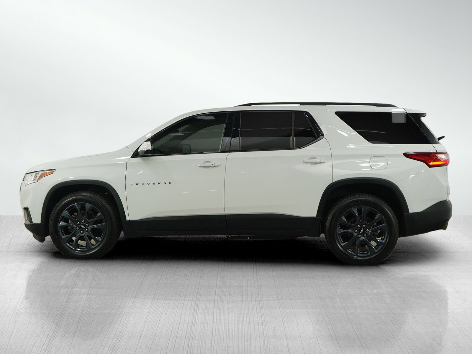 Used 2020 Chevrolet Traverse RS with VIN 1GNEVJKW9LJ130847 for sale in Bloomington, Minnesota