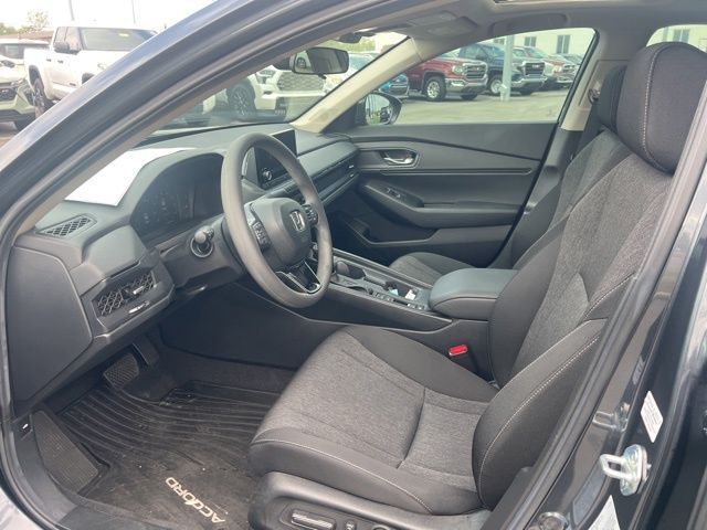 2025 Honda Accord SE photo 8