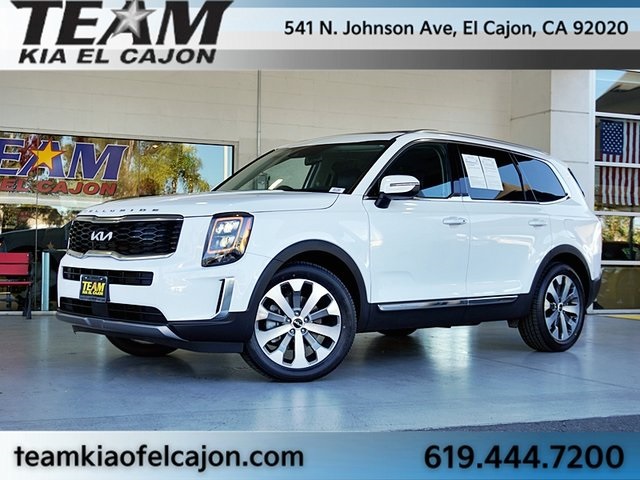 2022 Kia Telluride EX photo 2