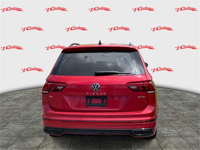 2024 Volkswagen Tiguan SE R-Line Black photo 4