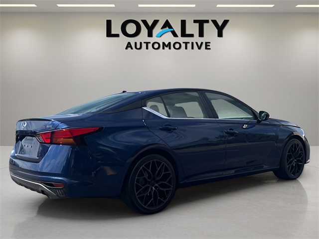 2020 Nissan Altima 2.5 SR photo 5