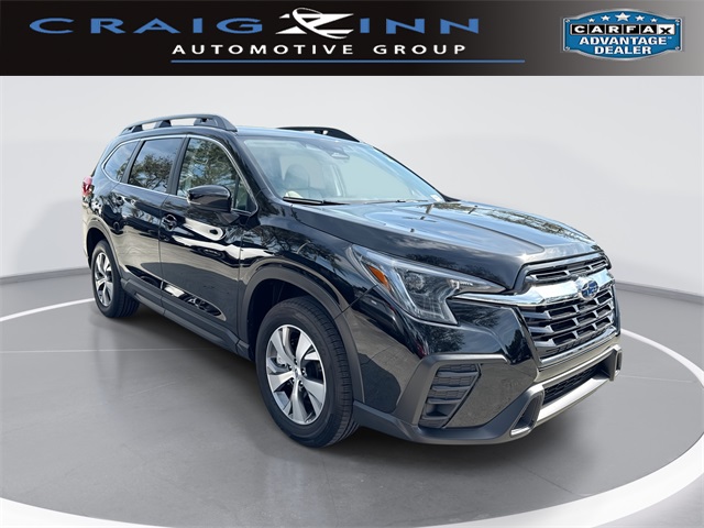 2025 Subaru Ascent Premium's photo
