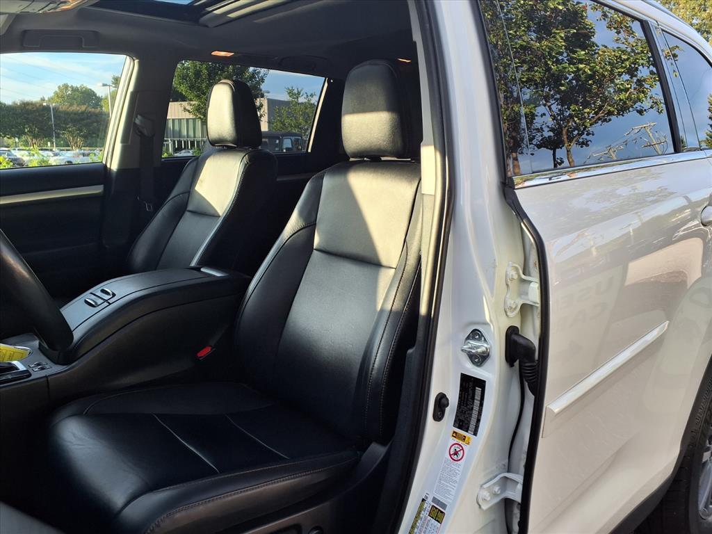 2019 Toyota Highlander XLE photo 13