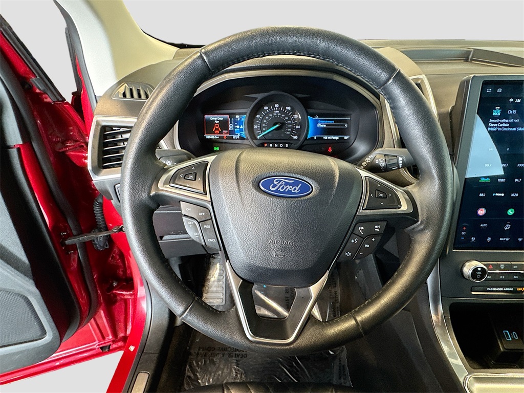 2024 Ford Edge Titanium photo 9