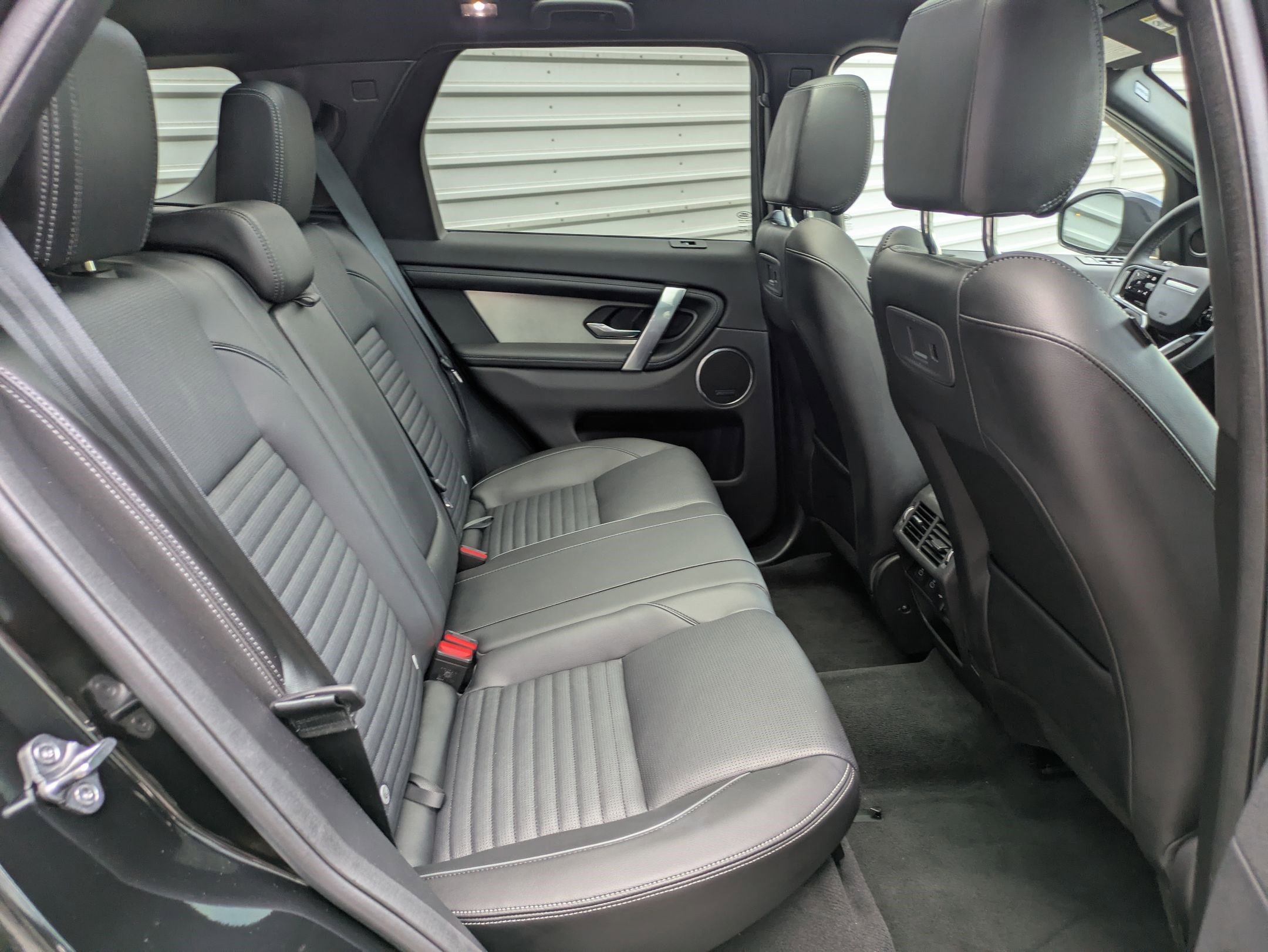 2024 Land Rover Discovery Sport Dynamic SE photo 28