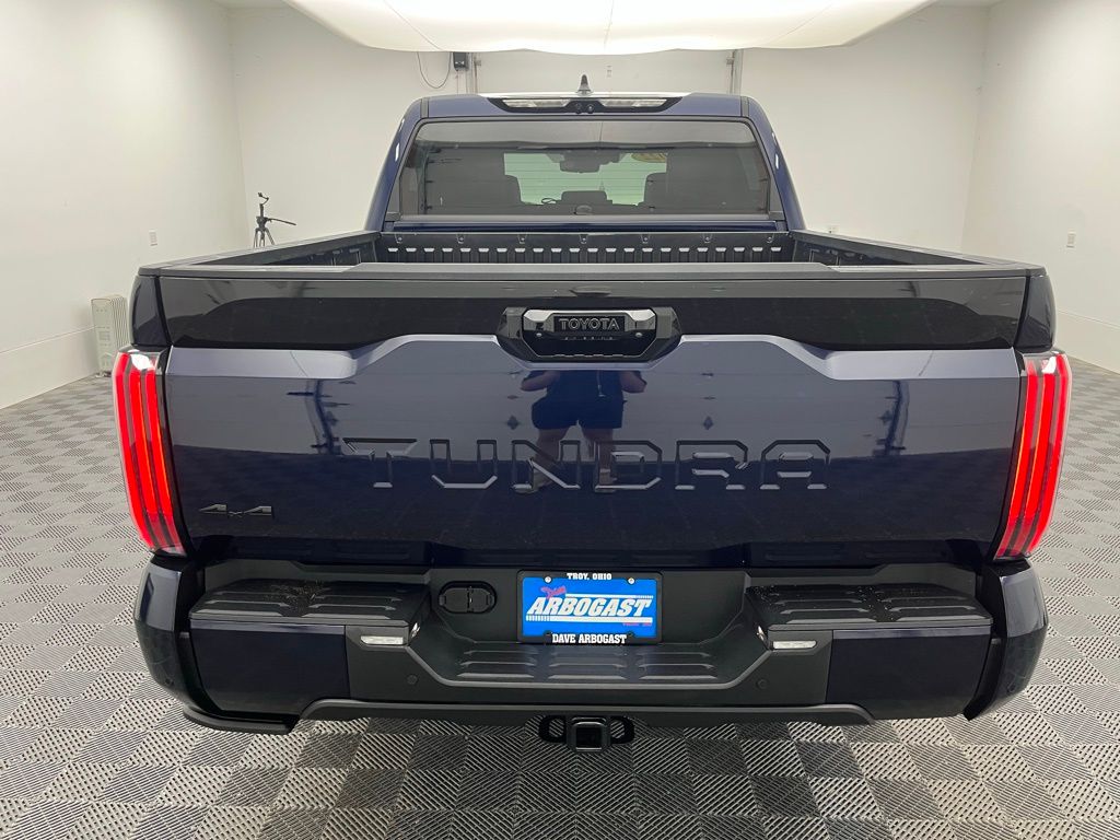 2022 Toyota Tundra Platinum photo 3