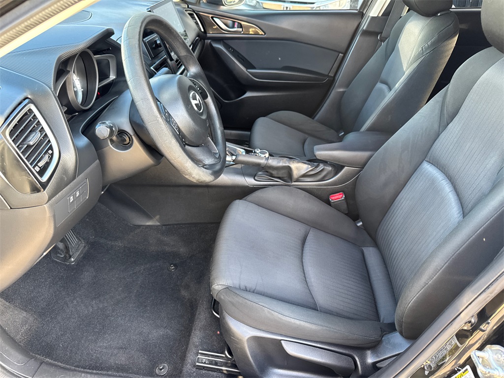 2016 Mazda Mazda3 i Sport photo 23