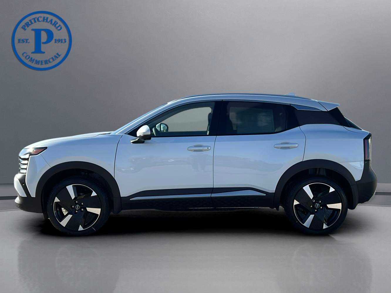 2025 Nissan Kicks SR photo 3