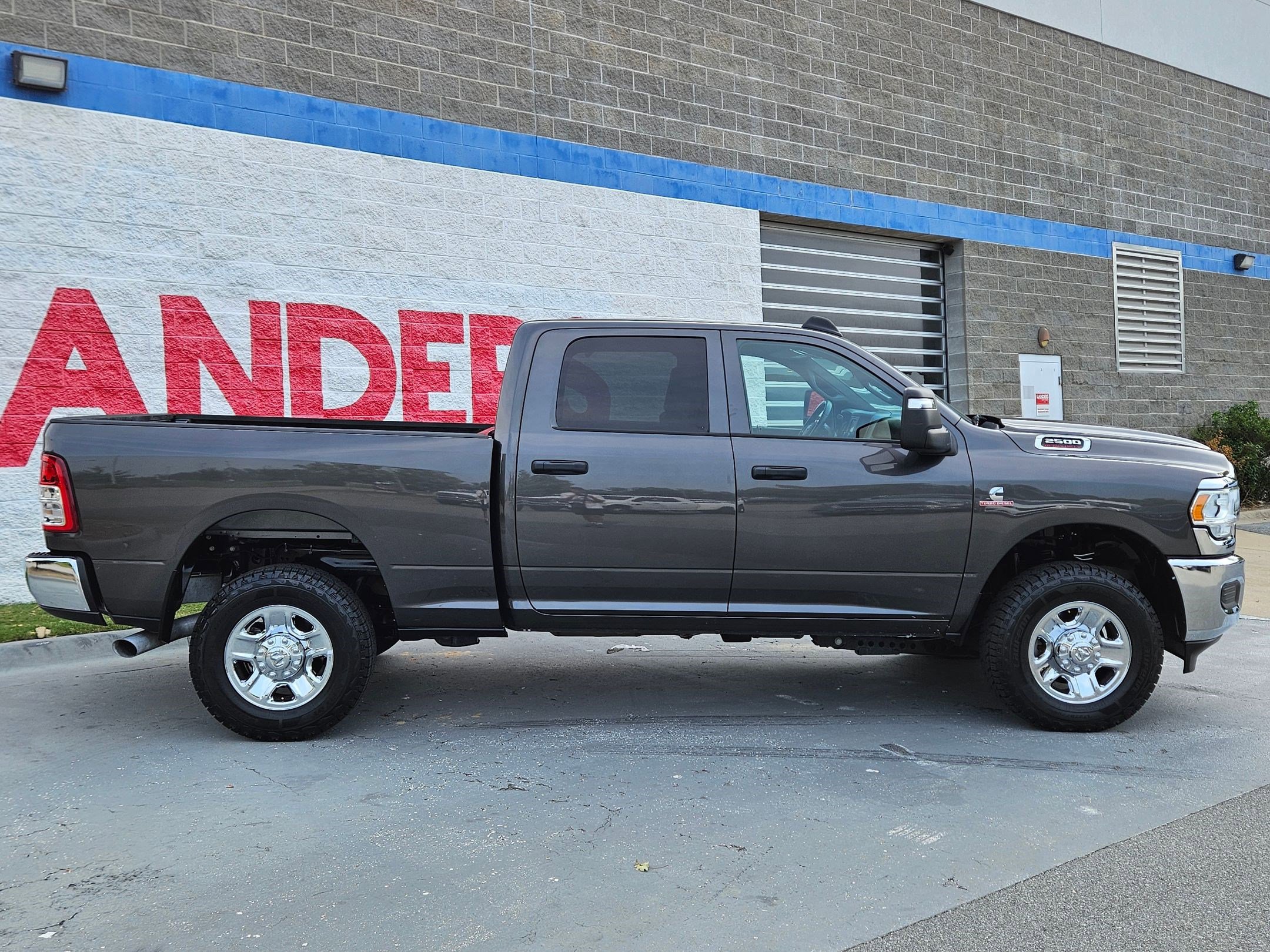 2024 Ram 2500 Tradesman photo 8