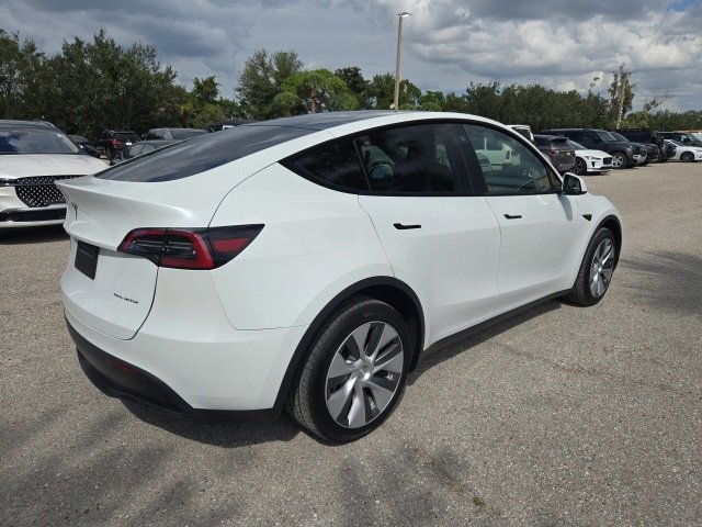 2023 Tesla Model Y Long Range photo 4