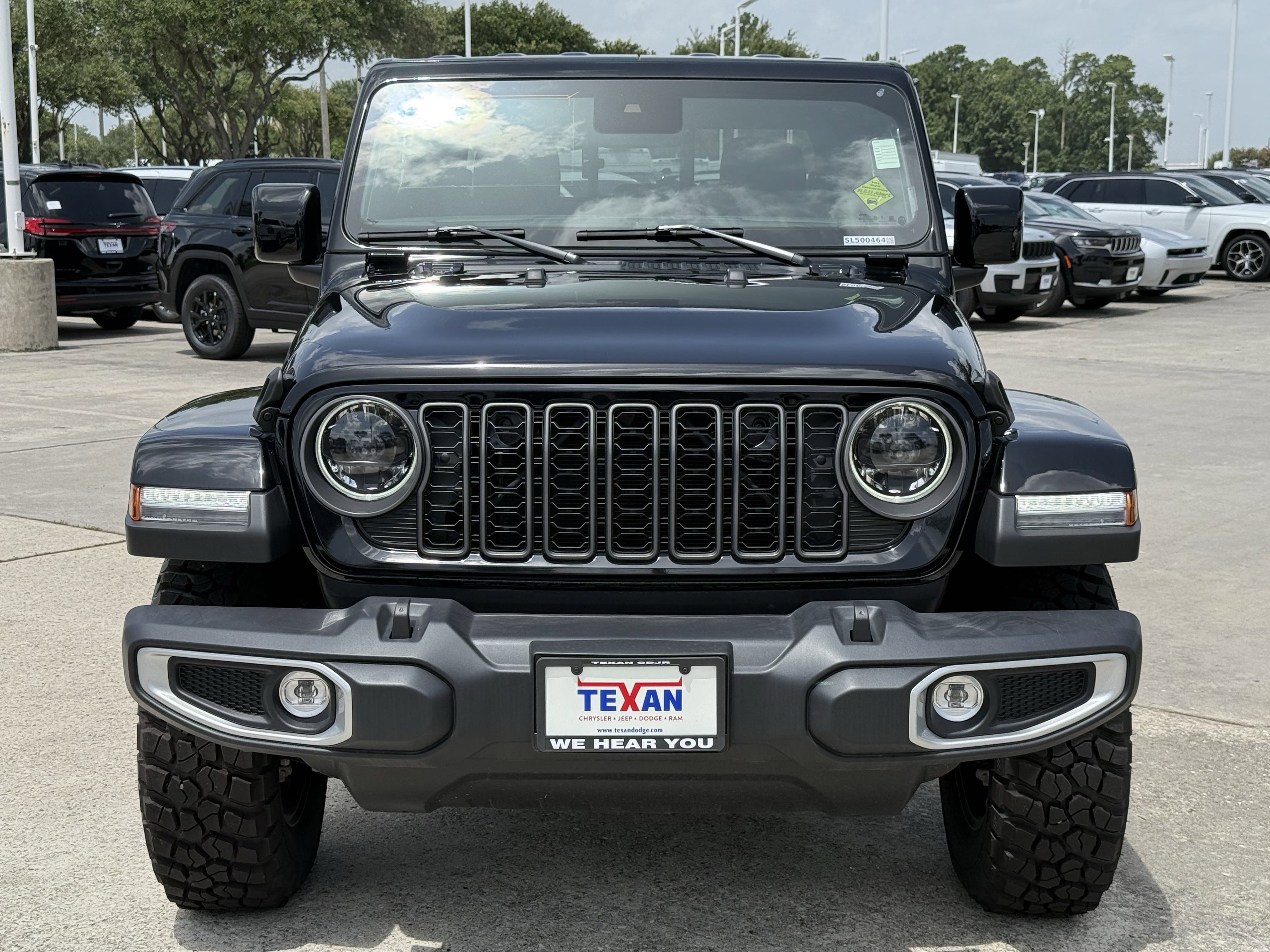 2025 Jeep Gladiator Texas Trail photo 3