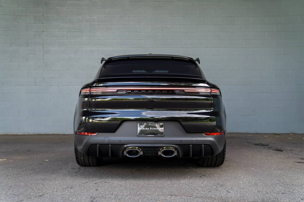 2025 Porsche Cayenne Turbo GT photo 15