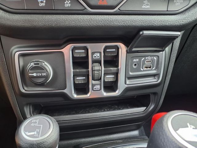 2025 Jeep Wrangler Sport S photo 17