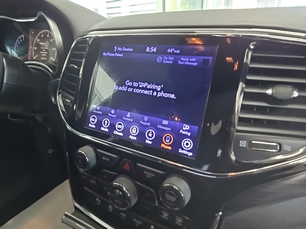 2019 Jeep Grand Cherokee Laredo E photo 25