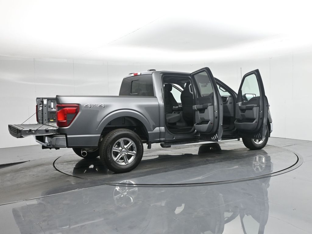 2024 Ford F-150 XLT photo 4