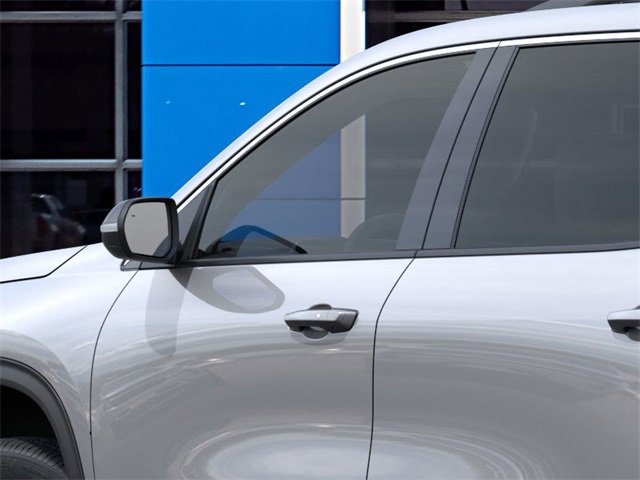 2025 Chevrolet Traverse photo 11