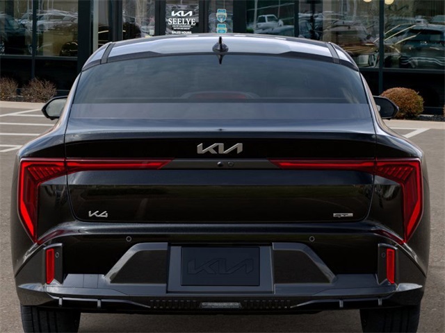2025 Kia K4 GT-Line Turbo photo 11