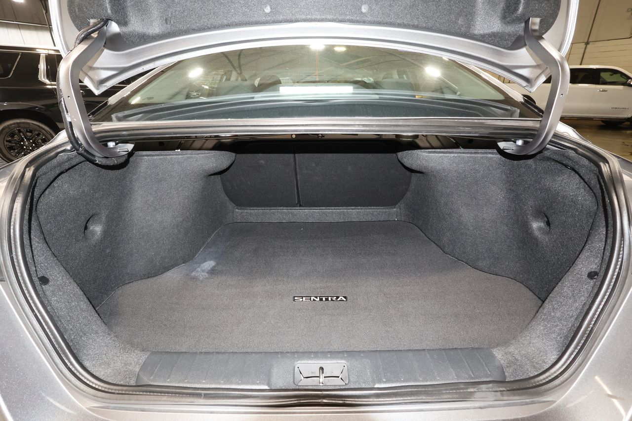 2023 Nissan Sentra SV photo 23