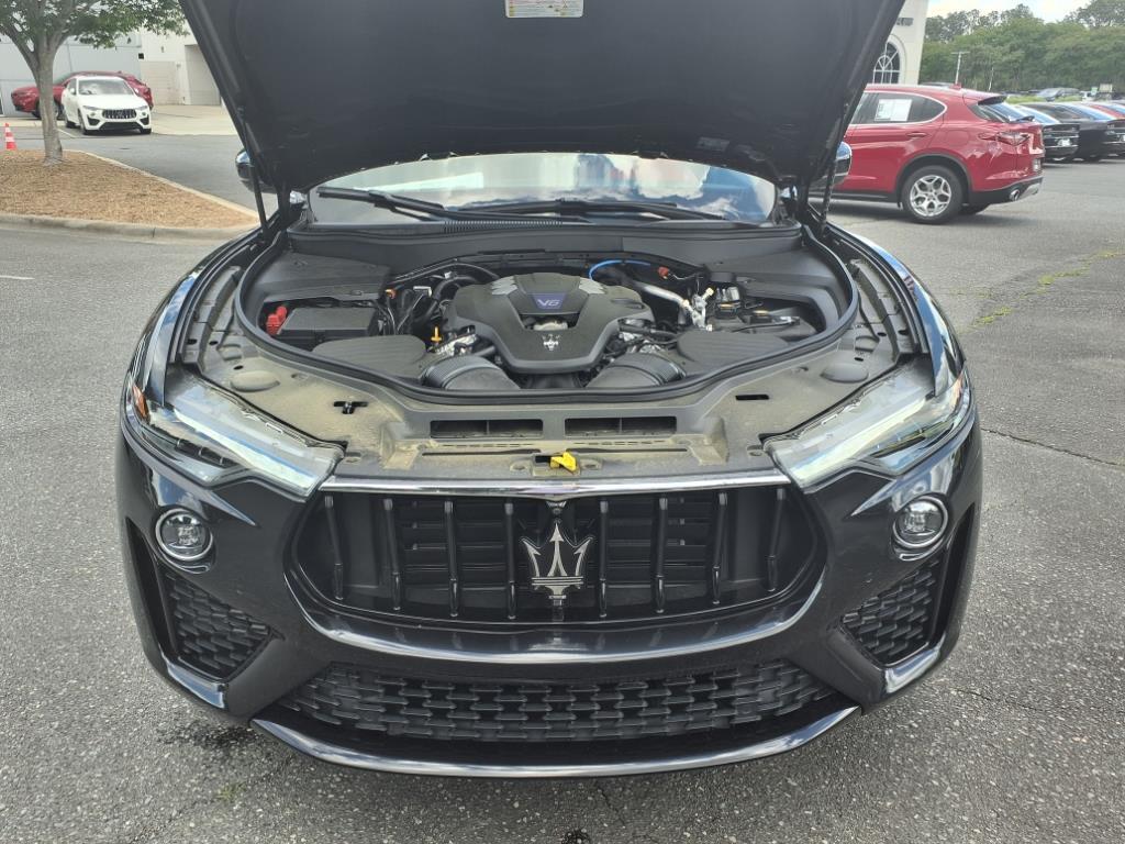 2023 Maserati Levante Modena S photo 3