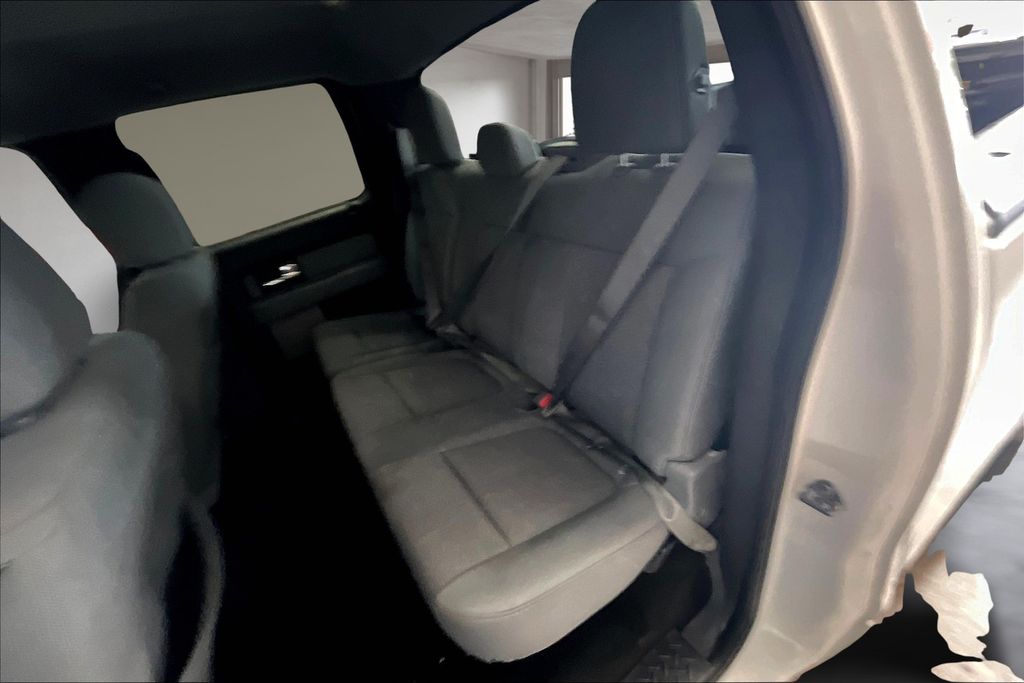 2014 Ford F-150 XLT photo 22