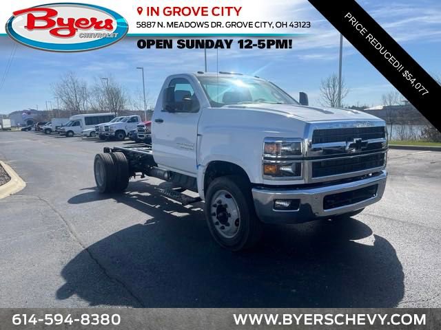 2024 Chevrolet Silverado 4500 Medium Duty Chassis Cab Work Truck's photo