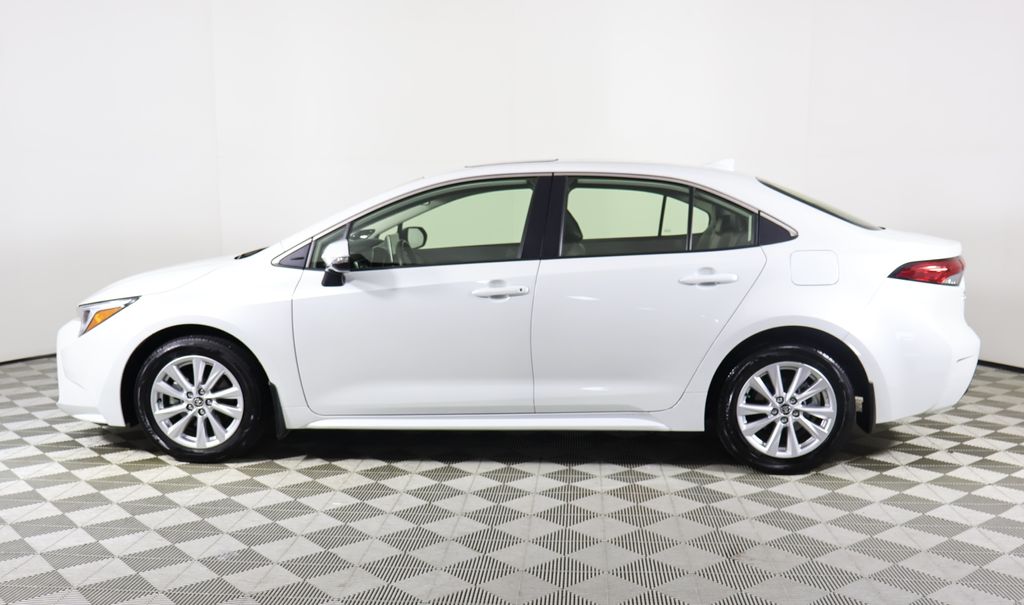 2024 Toyota Corolla XLE LE Premium SE photo 3