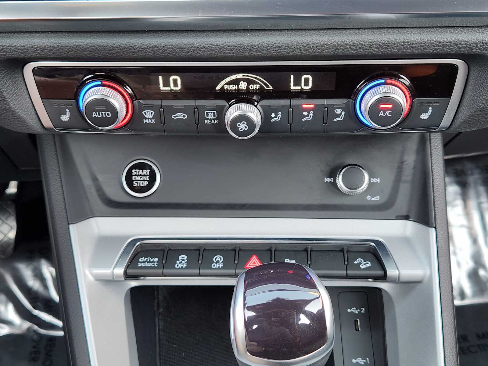 2023 Audi Q3 S line Premium photo 9