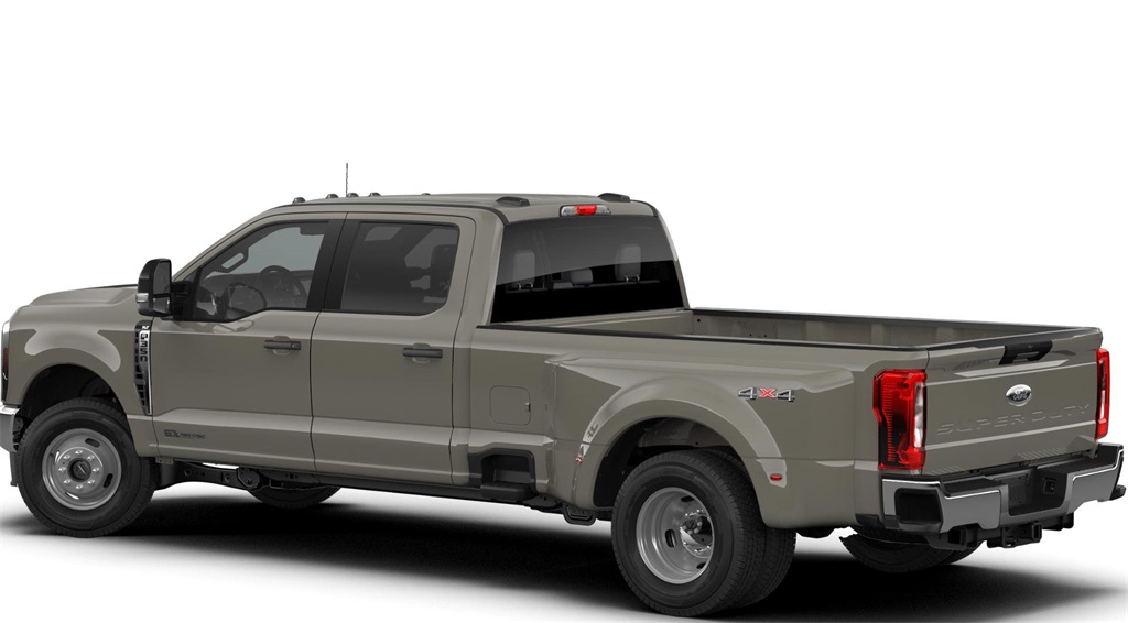 2026 Ford F-350 XLT photo 2