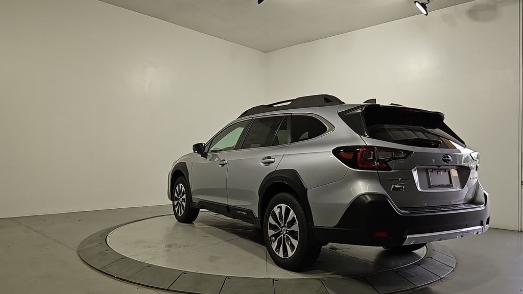 2025 Subaru Outback Limited photo 3