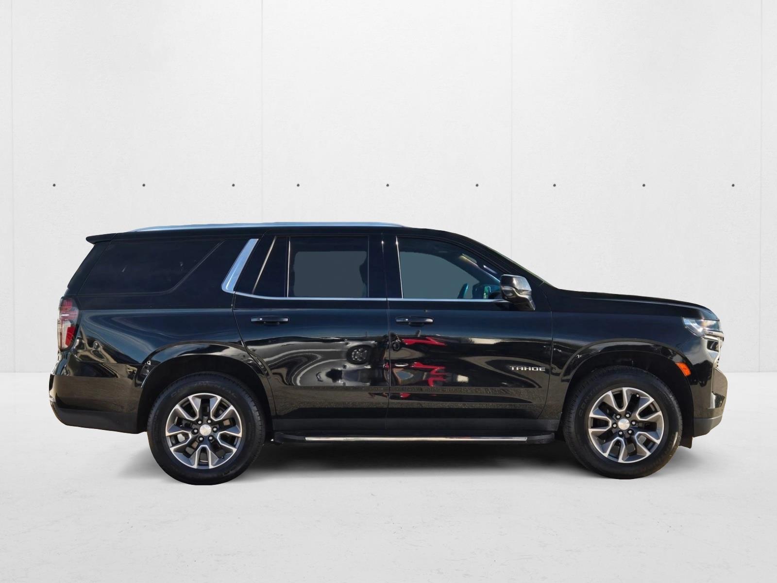 2021 Chevrolet Tahoe LT photo 3