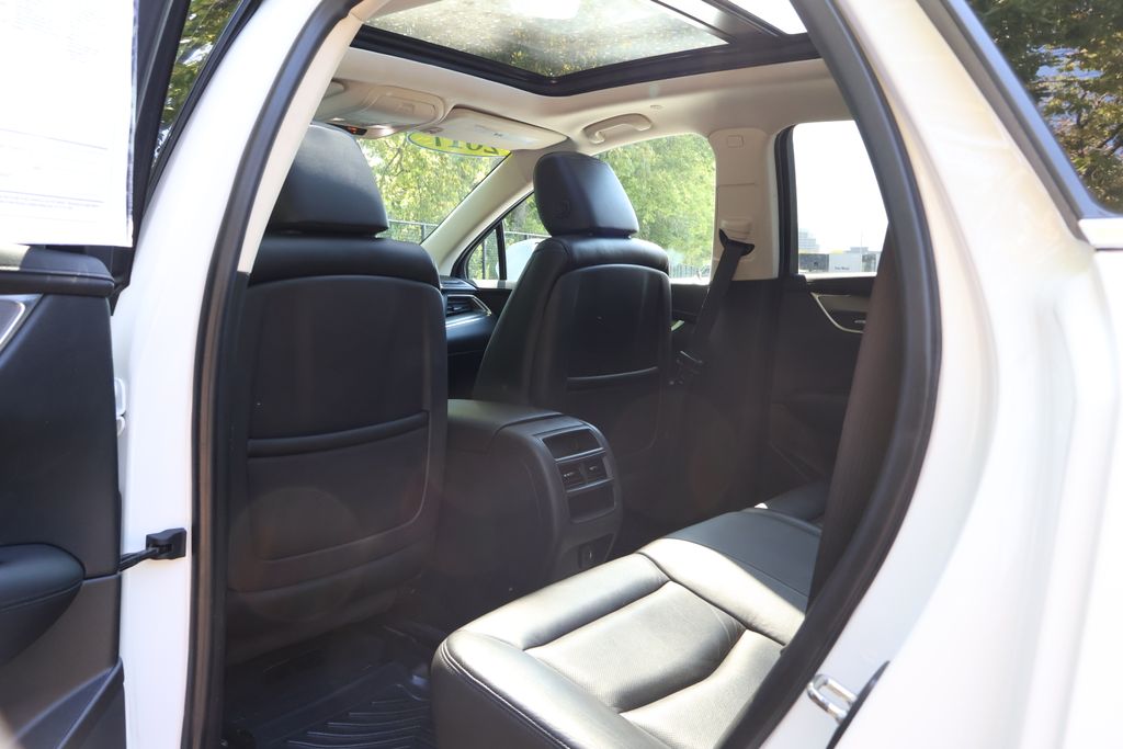 2017 Cadillac XT5 Luxury photo 42