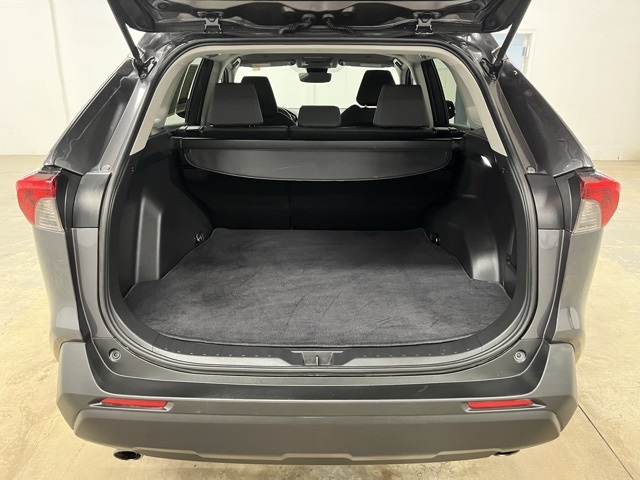 2023 Toyota RAV4 XLE photo 21