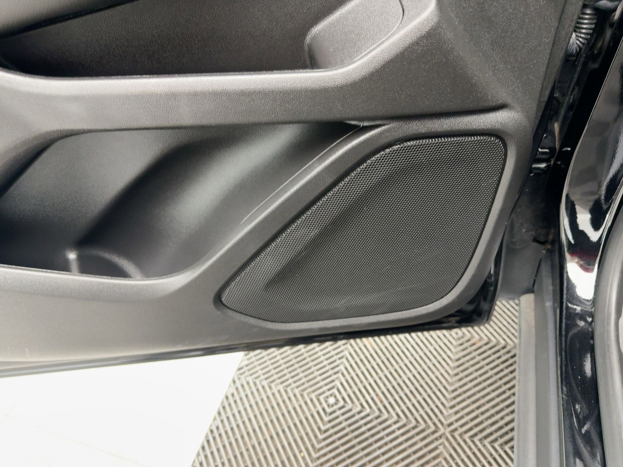 2023 Gmc Terrain SLE photo 19