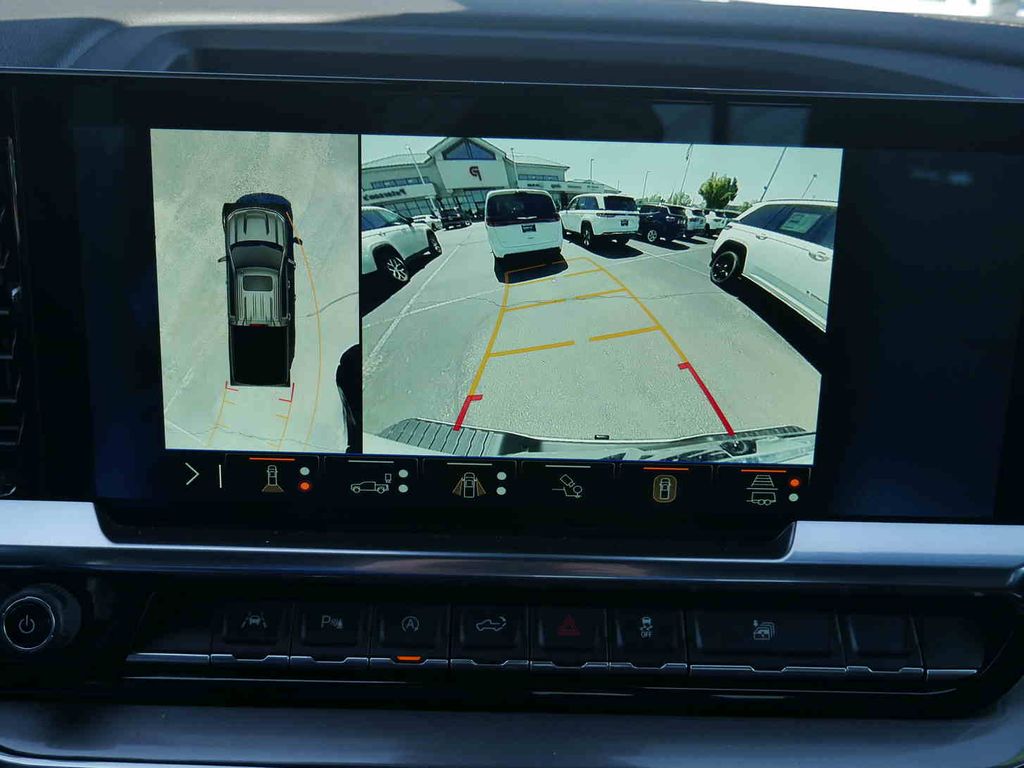 2024 Chevrolet Silverado 1500 High Country photo 29